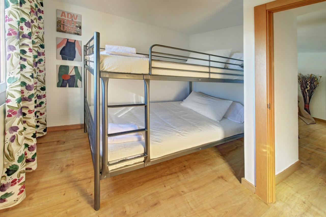 Apartament Pau Casals, 2 Min Walk From The Sea & Sea View Лорет де Мар Екстериор снимка